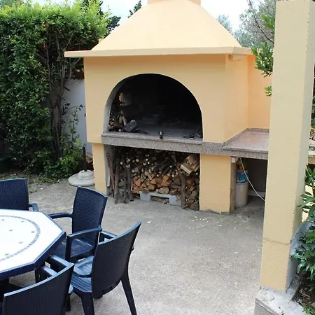 Blaz 4 - For 6-8 Persons, 150 M From The Apartment