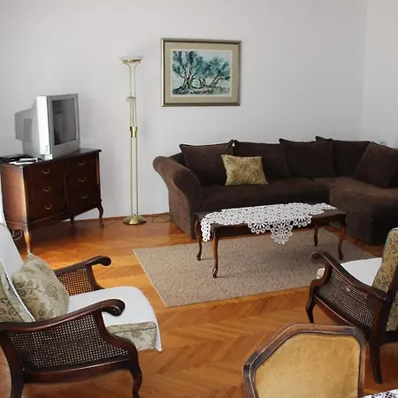 Apartment Blaz 4 - For 6-8 Persons, 150 M From The
