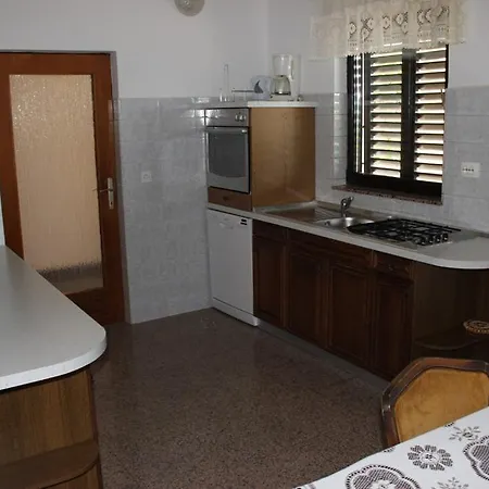 Apartment Blaz 4 - For 6-8 Persons, 150 M From The
