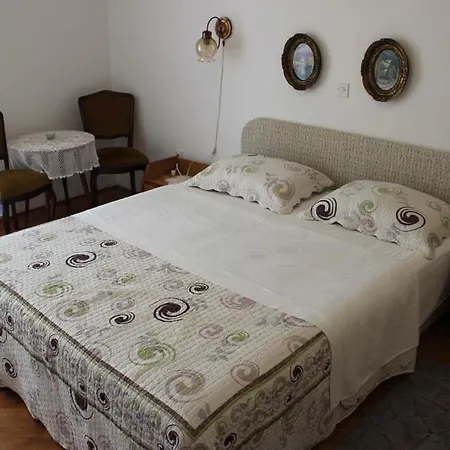 Blaz 4 - For 6-8 Persons, 150 M From The Apartment Novi Vinodolski