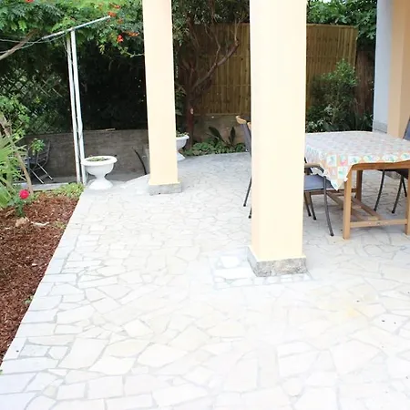 Blaz 4 - For 6-8 Persons, 150 M From The Apartment Novi Vinodolski