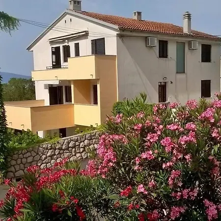 Blaz 4 - For 6-8 Persons, 150 M From The * Novi Vinodolski