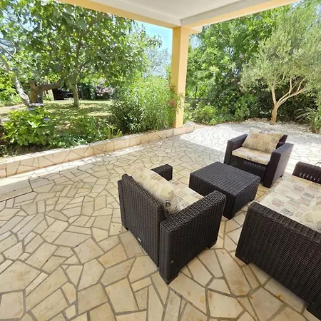 Blaz 4 - For 6-8 Persons, 150 M From The Novi Vinodolski